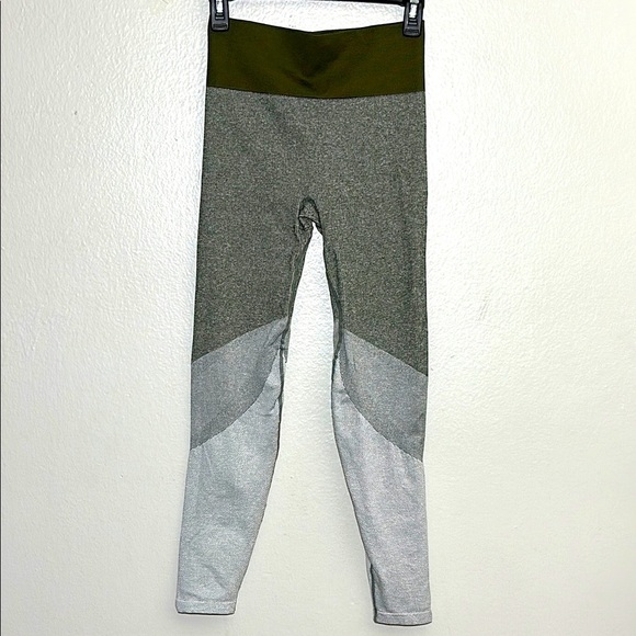 aerie Pants - Aerie Gray and Green Color-Block Leggings